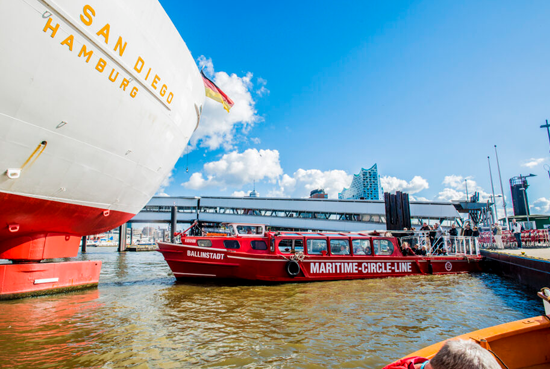 hamburg harbour boat tour